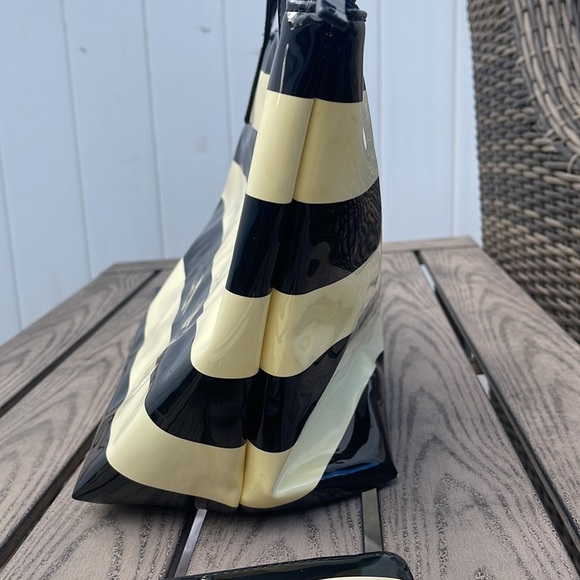 Kate Spade Sophie black and cream tote with matching wallet - Picture 10 of 16